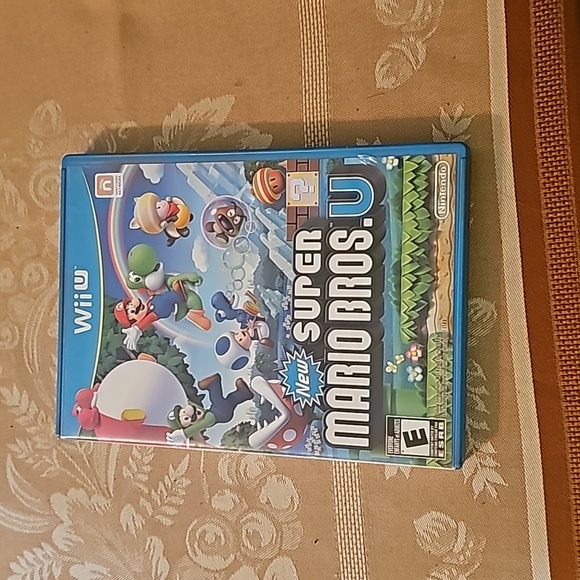 2012 wii super Mario‎ bros - Picture 1 of 4